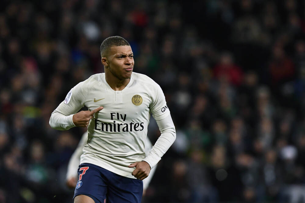 “AI+教育”成这场收官发布会重头戏 明年将出台相关政策